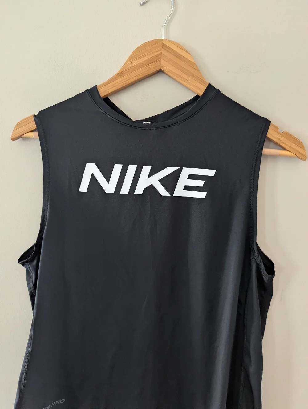 Nike Pro Black Tank Top Size XL Workout Fitness Running Activewear